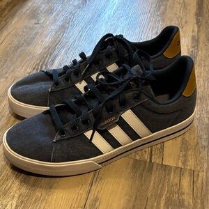 Adidas Men’s Daily 3.0 Blue and White Size 10